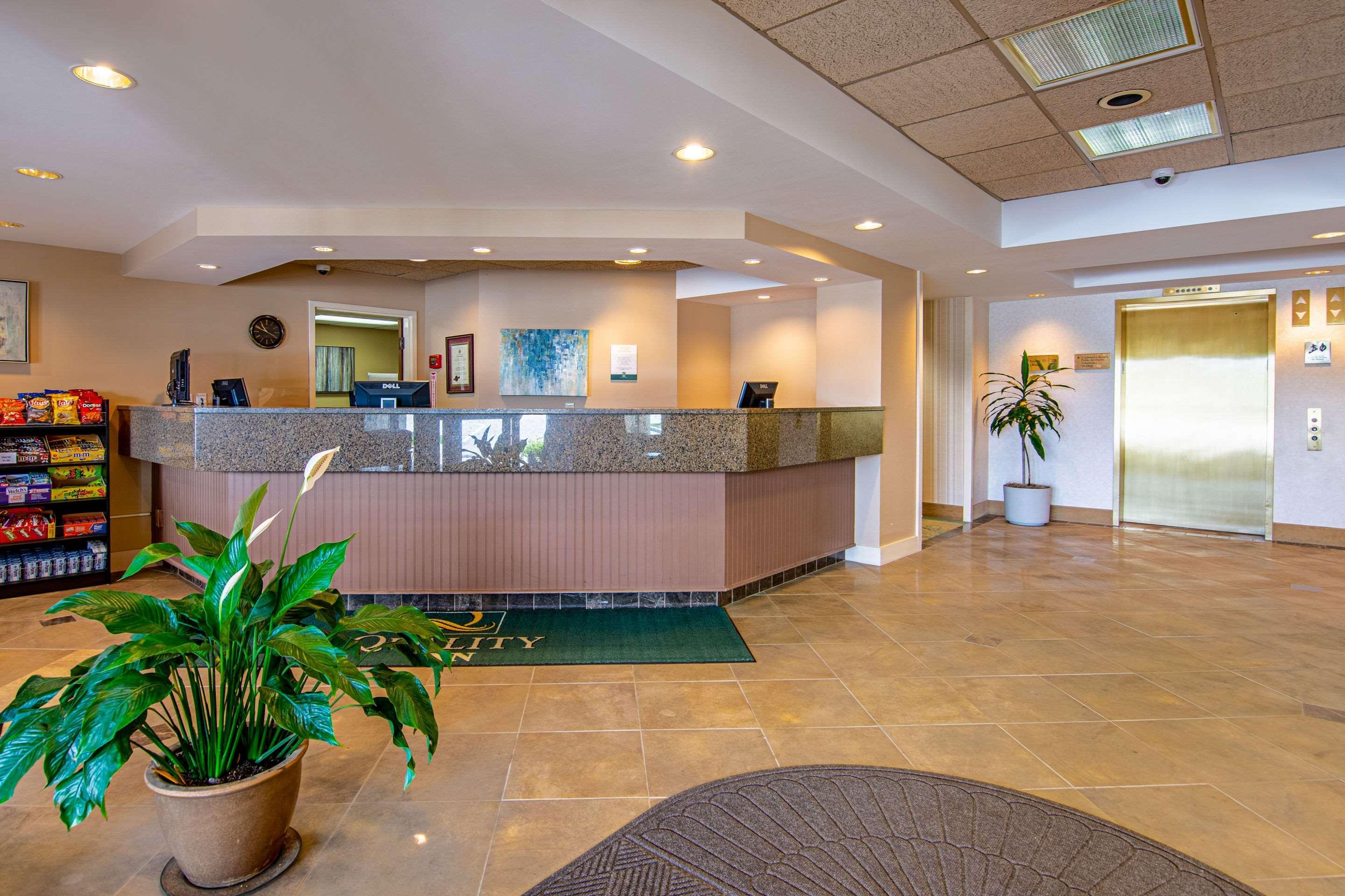 Quality Inn Portsmouth Exterior foto
